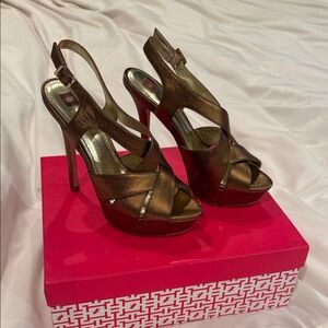 Elaine Turner Metallic Bronze Heels